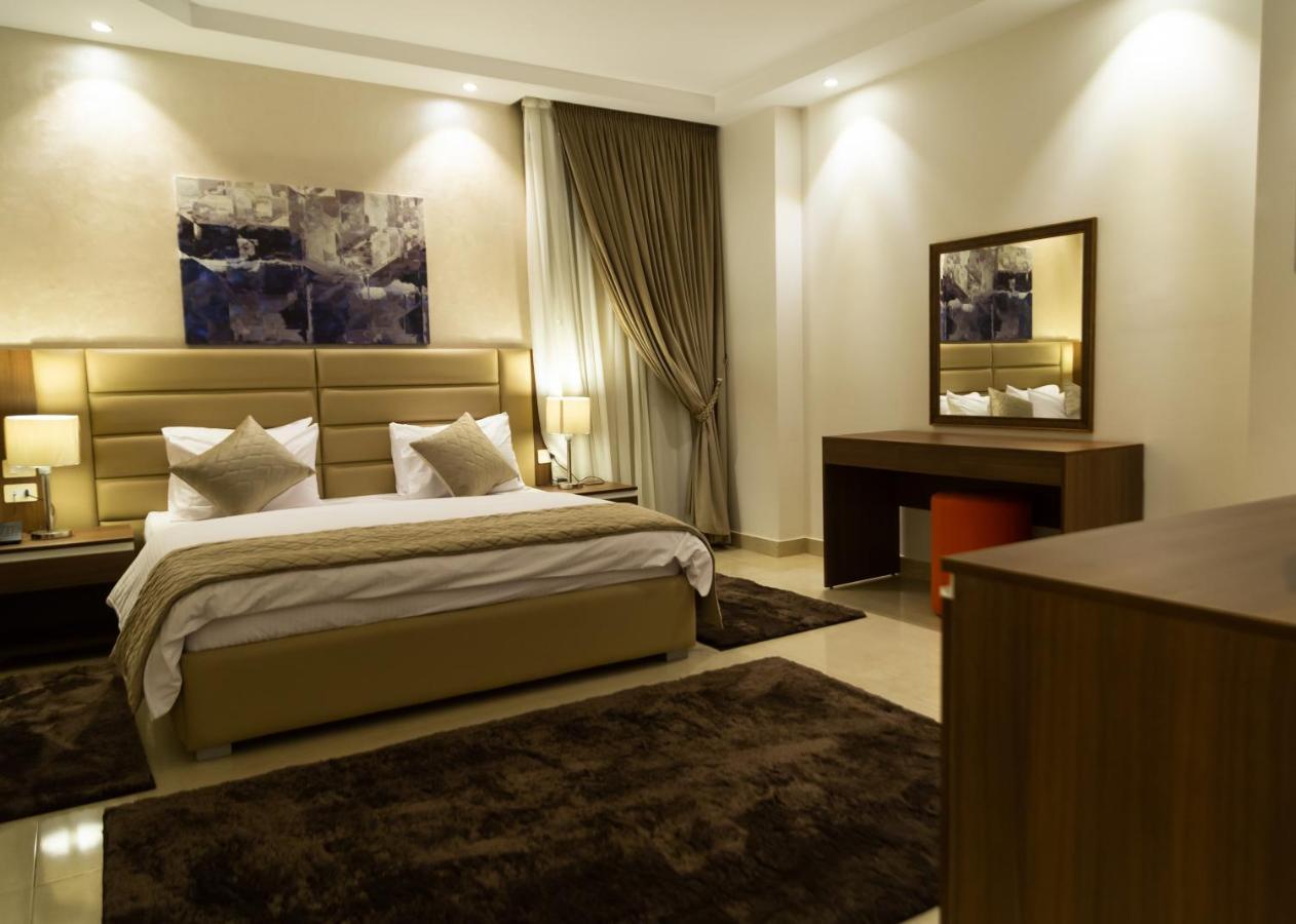 Diamond Land Hotel Madinat Al Ashir min Ramadan エクステリア 写真